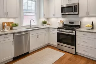 424 Benefit St, Providence, RI 02903 - Photo 1