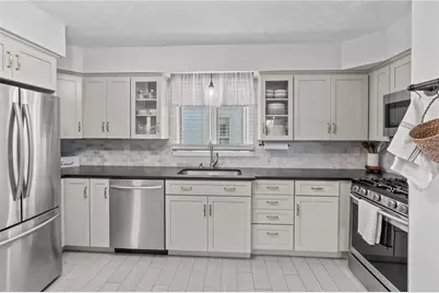 10 Brightridge Avenue, East Providence, RI 02914 - Photo 12