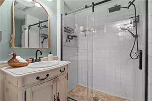 10 Brightridge Ave, East Providence, RI 02914 - Photo 16