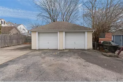 10 Brightridge Avenue, East Providence, RI 02914 - Photo 40