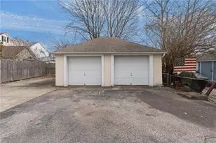 10 Brightridge Ave, East Providence, RI 02914 - Photo 40