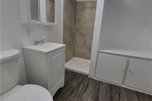 26 Farm St, Woonsocket, RI 02895 - Photo 8