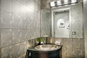 164 Butler Ave, Providence, RI 02906 - Photo 20