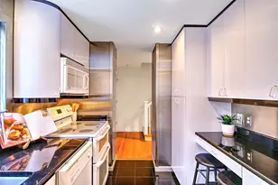 164 Butler Ave, Providence, RI 02906 - Photo 16