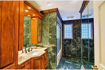 164 Butler Avenue #B, Providence, RI 02906 - Photo 30