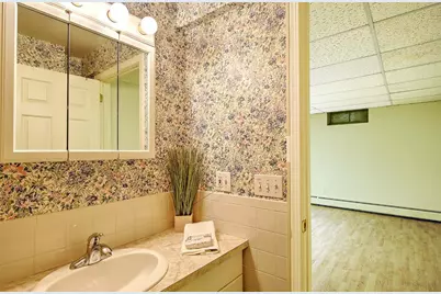 164 Butler Avenue #B, Providence, RI 02906 - Photo 38