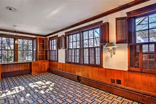 39 Harwich Rd, Providence, RI 02906 - Photo 10