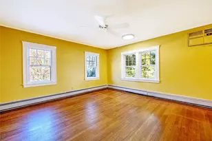 39 Harwich Rd, Providence, RI 02906 - Photo 26