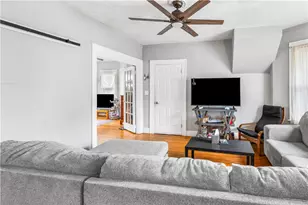 18 Berkley St, Providence, RI 02908 - Photo 10