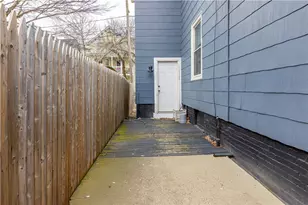 18 Berkley St, Providence, RI 02908 - Photo 8