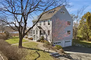 8 Key Ct, Newport, RI 02840 - Photo 2