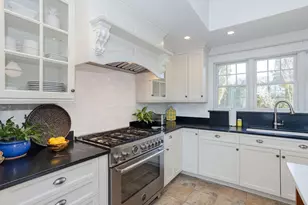 8 Key Ct, Newport, RI 02840 - Photo 10