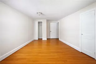 866 Weeden St, Pawtucket, RI 02860 - Photo 8