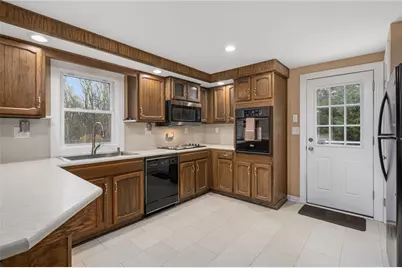 2800 South County Trail, South Kingstown, RI 02892 - Photo 20