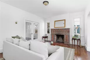 38 Trinity Pkwy, Providence, RI 02908 - Photo 12