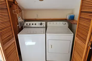 10 Cherry St, Newport, RI 02840 - Photo 34