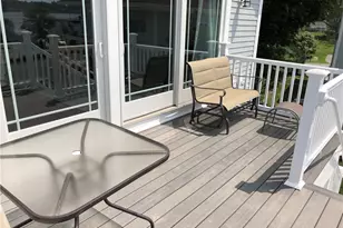 8 Seascape Ave, Middletown, RI 02842 - Photo 10