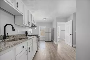 92 Spring St, Lincoln, RI 02838 - Photo 2