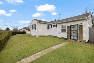 20 Cleveland Street, West Warwick, RI 02893 - Photo 2