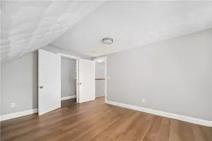 35 Central St, Lincoln, RI 02838 - Photo 22