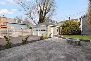 14 Sherman St, Newport, RI 02840 - Photo 4