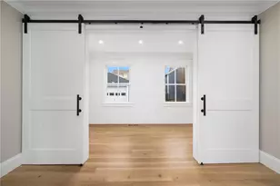 14 Sherman St, Newport, RI 02840 - Photo 16