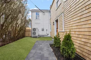 14 Sherman St, Newport, RI 02840 - Photo 44