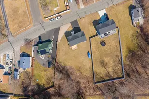 180 Bertenshaw Rd, Woonsocket, RI 02895 - Photo 18