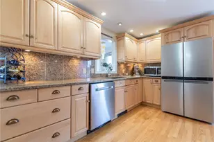 153 Grove St, Lincoln, RI 02865 - Photo 6