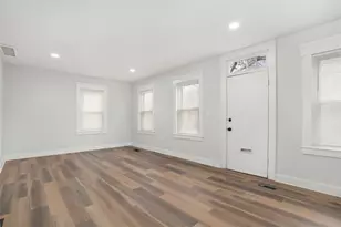 49 Oak St, Cranston, RI 02910 - Photo 10