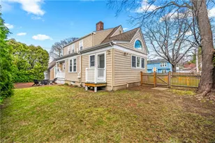 46 N Country Club Dr, Warwick, RI 02888 - Photo 36