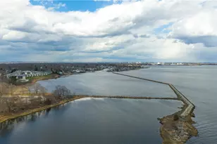 46 N Country Club Dr, Warwick, RI 02888 - Photo 44