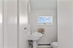 1042 Anthony Rd, Portsmouth, RI 02871 - Photo 18