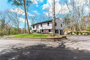 433 Gravelly Hill Rd, South Kingstown, RI 02879 - Photo 2