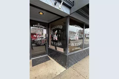 4 Gansett Avenue, Cranston, RI 02920 - Photo 2