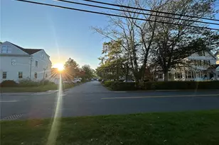 70 Carroll Ave, Newport, RI 02840 - Photo 22