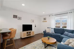 70 Carroll Ave, Newport, RI 02840 - Photo 16