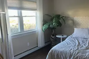 70 Carroll Ave, Newport, RI 02840 - Photo 10