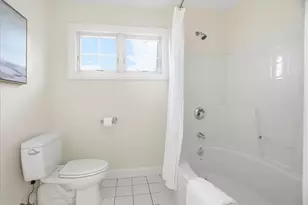 32 Mt Ave, Providence, RI 02906 - Photo 32