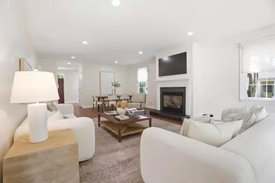 32 Mount Avenue, Providence, RI 02906 - Photo 8