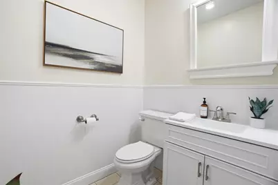 32 Mount Avenue, Providence, RI 02906 - Photo 18