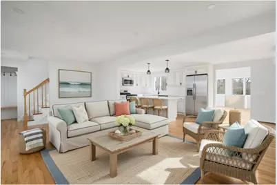 103 Gosset's Turn Drive, Middletown, RI 02842 - Photo 4