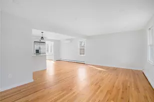 103 Gossets Turn Dr, Middletown, RI 02842 - Photo 14