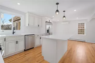 103 Gossets Turn Dr, Middletown, RI 02842 - Photo 10