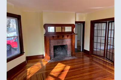 121 Rutherglen Avenue, Providence, RI 02907 - Photo 6