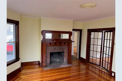 121 Rutherglen Avenue, Providence, RI 02907 - Photo 10