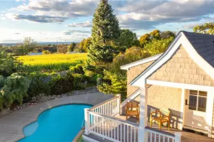 2040 E Main Rd, Portsmouth, RI 02871 - Photo 6