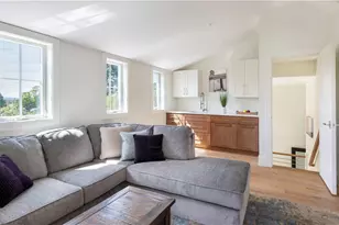 2040 E Main Rd, Portsmouth, RI 02871 - Photo 26