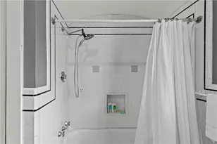 75 Ayrault St, Newport, RI 02840 - Photo 12