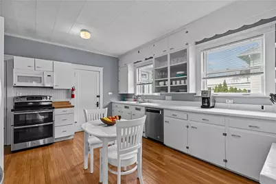 75 Ayrault Street #1, Newport, RI 02840 - Photo 8